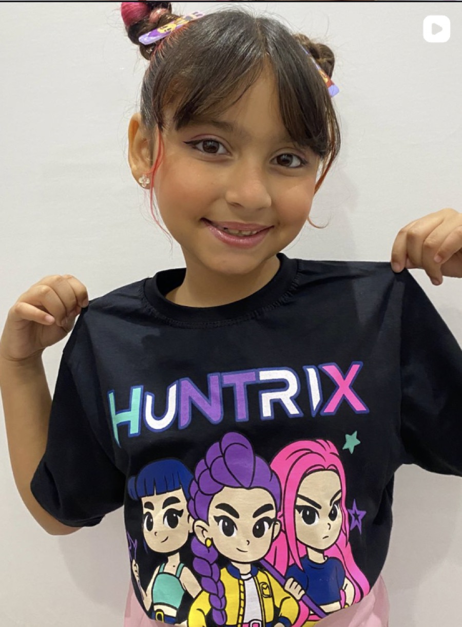 Camiseta Huntrix