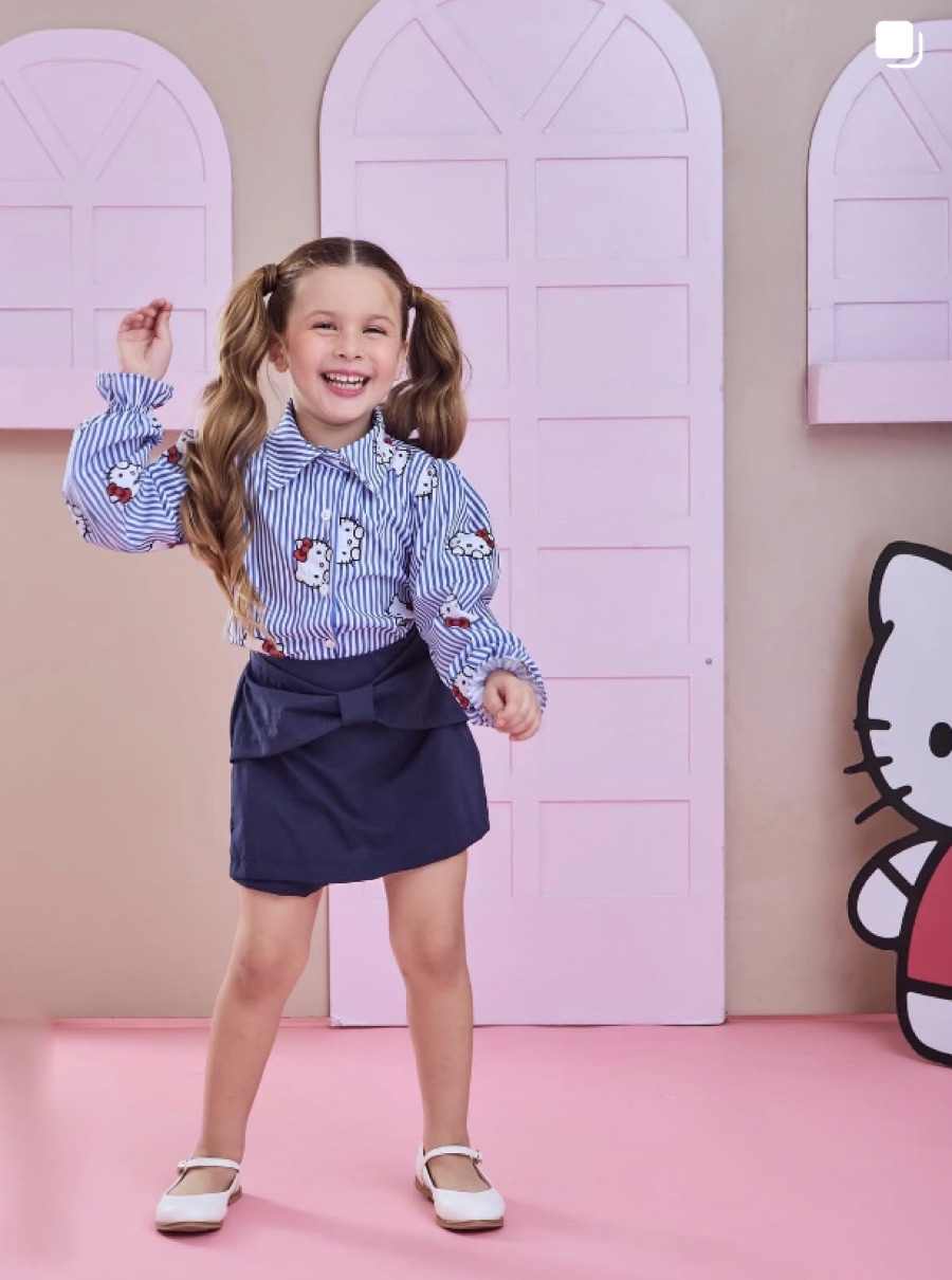 Camisa Hello Kitty + Saia Marinho